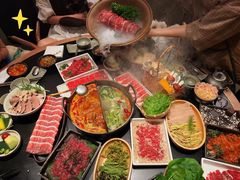 -三出山火锅(南京万象天地店)