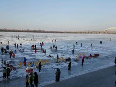 -人民防洪胜利纪念塔