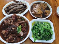 -山里人家土菜馆(茅山店)