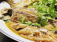 炖杂鱼-黄狗猪头肉(运河路店)