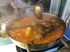 韩式泡菜海鲜锅-蜜桃花开·中西融合菜E&W(南长街店)