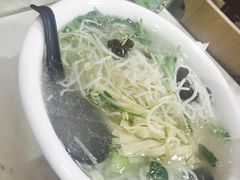 -金家小金碗云南过桥米线