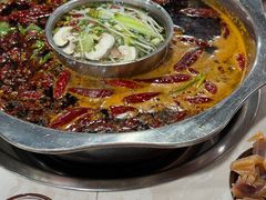 火箭鱿鱼-正南齊北重庆老火锅(光华村直营店)