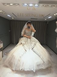 -GRACE KELLY婚纱与礼服(北京店)