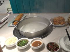 -粤顺渔坊·中山脆肉鲩火锅(清湖店)