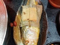盐浴黄花鱼-牛小喜黑牛烤肉料理(霸州店)