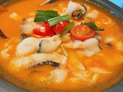 酸汤鱼片-云海肴·汽锅鸡·云南代表菜(天山百盛优客店)