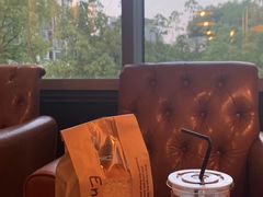 靠窗位-81bakery(关山路店)