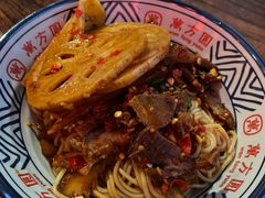 全频道拌粉-万方圆拌粉瓦罐汤(滕王阁旗舰店)