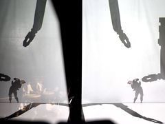 -东浩兰生上海世博展览馆