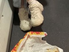 -麦当劳(上海虹桥站30B检票口楼上)
