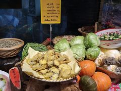 -闯关东东北农家菜(崂山石老人店)
