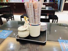 -鸿兴面馆馄饨小笼(稻香店)