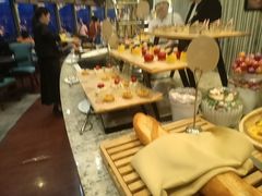 -怡豪大饭店·49楼旋转自助餐厅