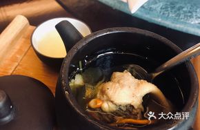Five-Leaf Divine功夫 Soup