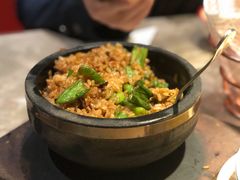 当红小炒肉石锅饭-新白鹿餐厅(金鹰新街口店)