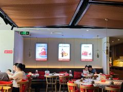 -肥肥虾庄·金牌油焖大虾(沙湖店)