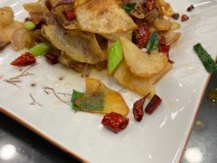 -石磨豆花家常菜·牦牛排土火锅