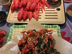 -肥肥虾庄·金牌油焖大虾(汉口城市广场店)