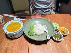 -蟹黄鱼·海派深夜面馆(巨鹿路店)