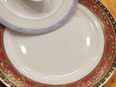 -园中园美食城
