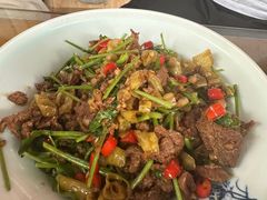 小炒黄牛肉-湘聚南县土菜馆(龙山二路店)