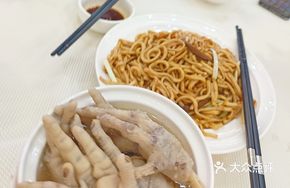 Braised Vermicelli with Abalone Sauce