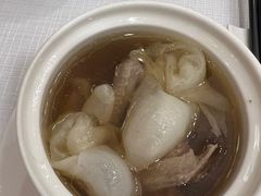 -深圳富苑皇冠假日套房酒店