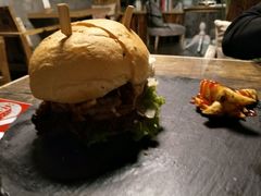 -HIGH FIVE哈福手工汉堡(桂林路店)