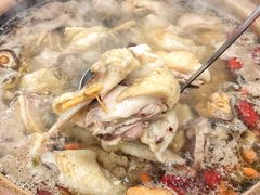 连州果园鸡-威邵鸡煲(西华路总店)