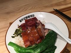 烧鹅拼排骨饭-星仔记烧腊饭店(五山店)
