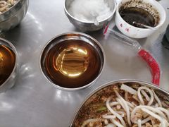 -正宗杨记普洱酸醋米线(总店)