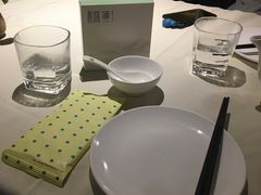 餐具摆设-莲餐厅·湖北菜·藕汤是头牌(愚园路店)