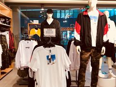 -H&M(来又来时尚购物广场店)