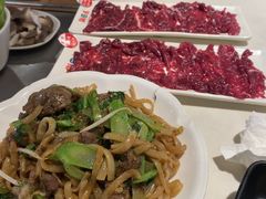 招牌湿炒牛河-潮泰牛肉火锅 · 创于1992年(车公庙店)