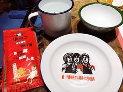 -沪小二炭火蛙锅(淮海中路美食不夜城店)