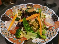 -铭牛烧肉·和牛海鲜自助(高新月牙湖店)