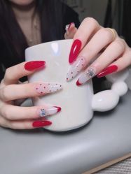 -ManiQ 美甲美睫專門店