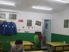 大堂-做了不起的80后