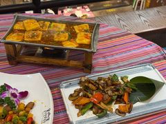 -香巴拉云南餐厅(华莱坞店)