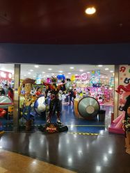 -玩具反斗城(正大广场店)