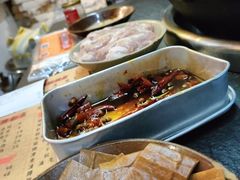-四小区火锅·巷子里的重庆火锅(花照壁店)