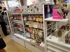 -LOG-ON(海港城店)