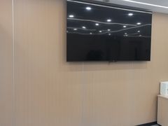-上海大学附属上海和平眼科医院