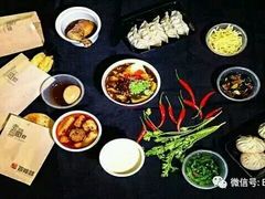 -百味郭豆腐脑(巧克力公寓店)