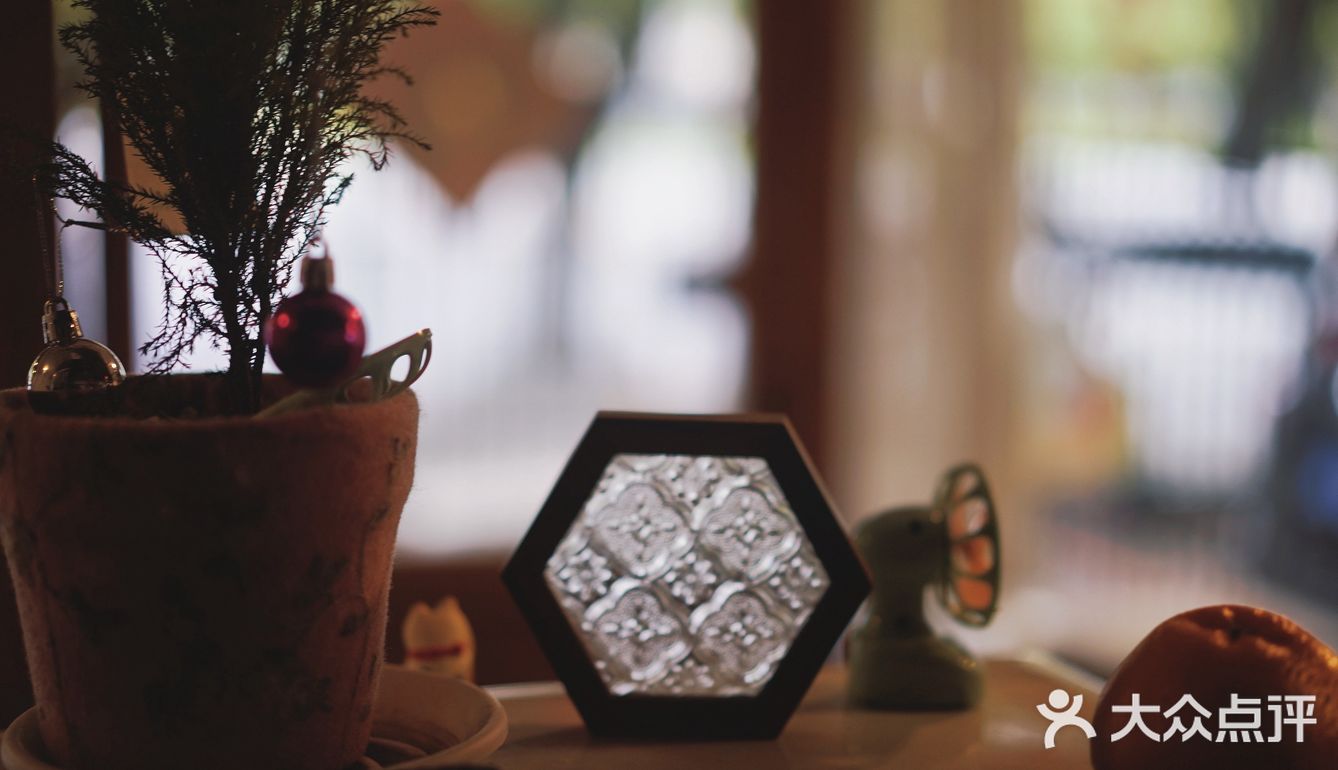 TonTon小屋☕️社区咖啡甜点木质小屋