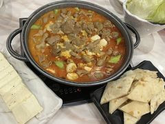 -彭记铁锅肥肠(东四总店)