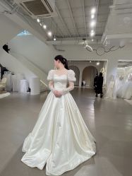 -艾米丽婚纱礼服