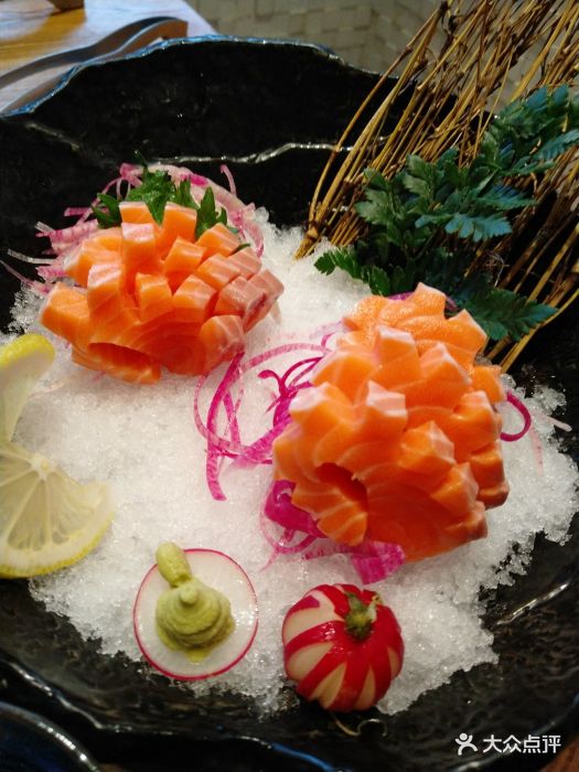 好牛烧肉(嘉定博乐路店)帝王鲑鱼腩图片 - 第1张