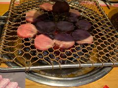 雪花80％厚切牛舌-老炉家木炭烤肉(长江国际店)